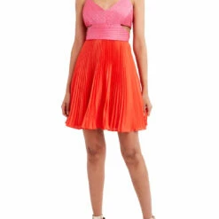 Coupon ⭐ BCBGMAXAZRIA 👩 Womens Satin Accordion Pleated Mini 👗 Dress 👏