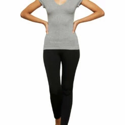 Best Pirce ❤️ BCBGMAXAZRIA 👩 Womens V-Neck Short Sleeves T-Shirt 😍