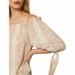 Outlet 🎁 BCBGMAXAZRIA 👩 Womens Snake Print Ruffle Blouse ✔️ -Bcbgmaxazria Sales Store 48cb1e4602814e11a2a2478ad3e02319 a2546aad 1295 411c a379 290f68180968 1080x