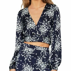 Budget 😀 BCBGMAXAZRIA 👩 Womens Floral Wrap Blouse 🔥