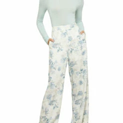 Cheapest 😉 BCBGMAXAZRIA 👩 Womens Crewneck Long Sleeve Pullover Top 😀