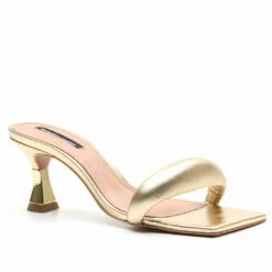Brand new 🤩 BCBGMaxazria FAVARI PLATINO SLIDE MID HEEL for 👩 women 😍