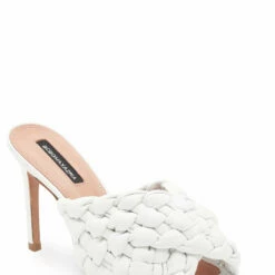 Promo 🎉 BCBGMaxazria BARBA OPTIC WHITE LEATHER STILETTO 🩴 SANDALS for 👩 women 🎁