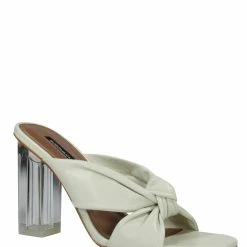 Outlet 🔔 BCBGMaxazria NADEEN OPTIC WHITE LEATHER BLOCK 🩴 SANDAL HEEL for 👩 women 🥰