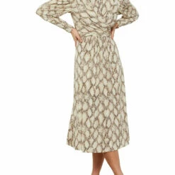 Budget ❤️ BCBGMAXAZRIA 👩 Womens Faux Wrap Animal Print Wrap 👗 Dress 👏